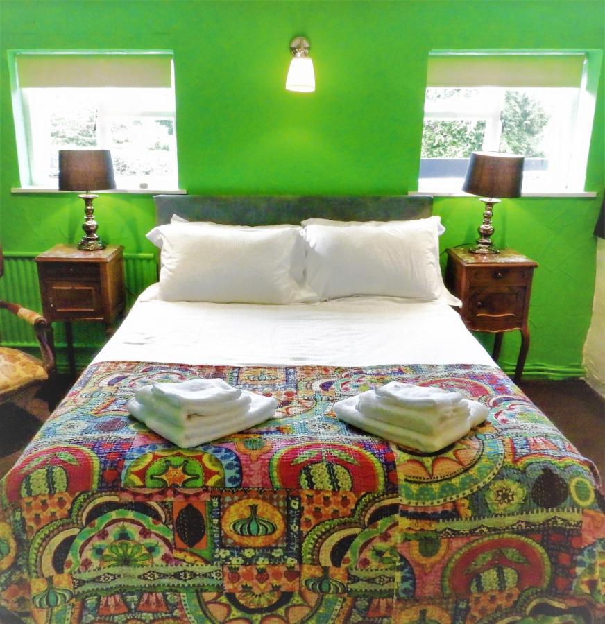 The Lion Hotel 웰시풀 외부 사진