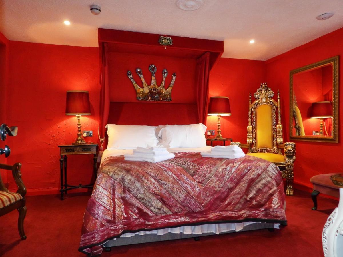 The Lion Hotel 웰시풀 외부 사진