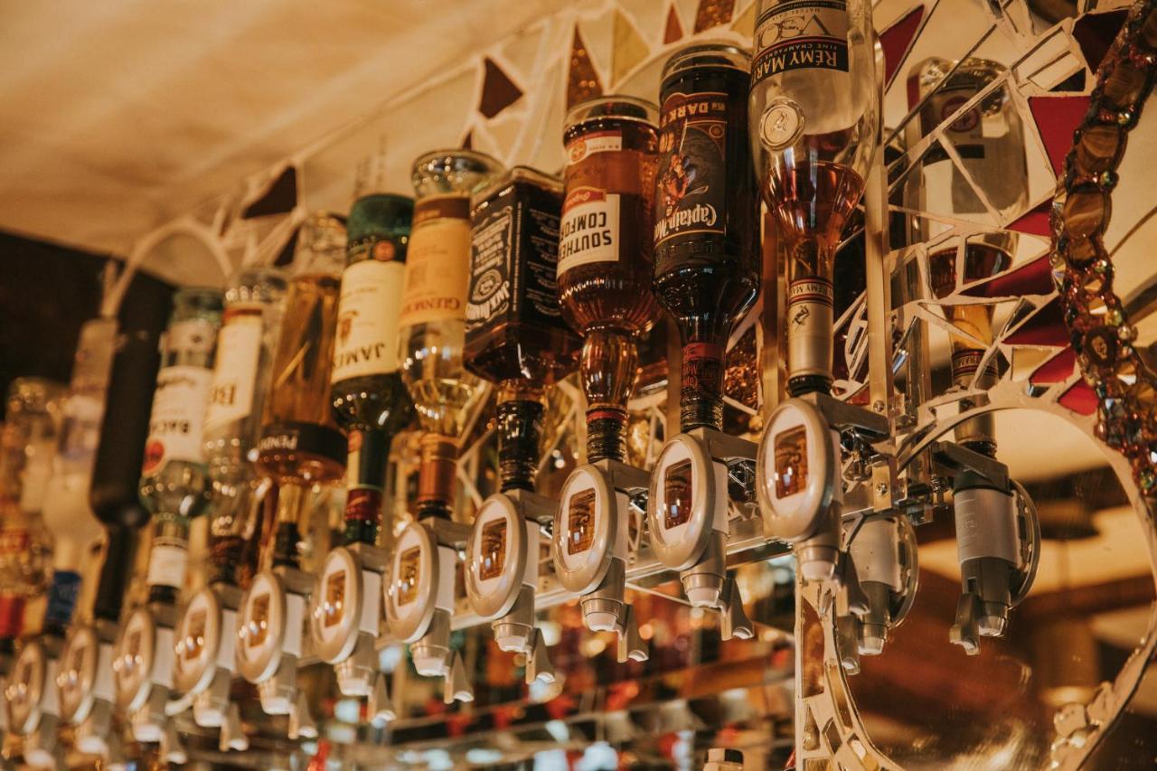 The Lion Hotel 웰시풀 외부 사진